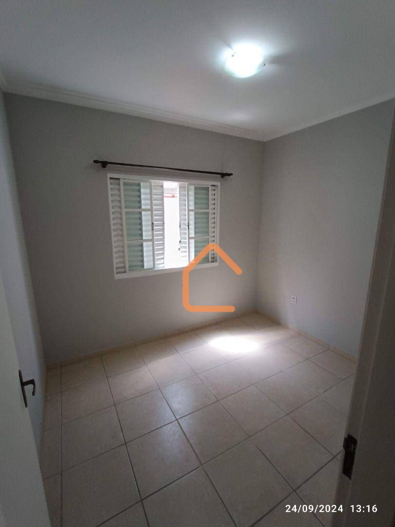 Casa à venda com 3 quartos, 123m² - Foto 14