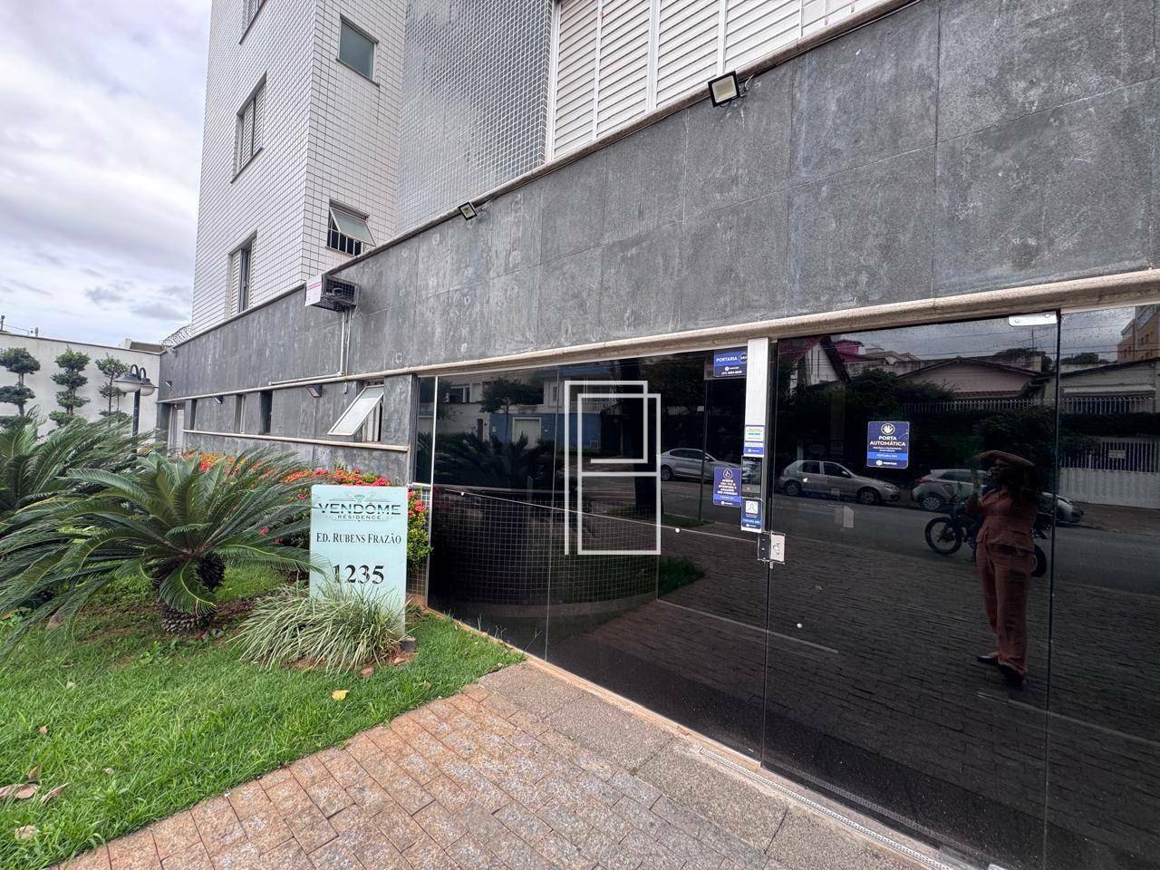 Apartamento à venda e aluguel com 4 quartos, 114m² - Foto 1