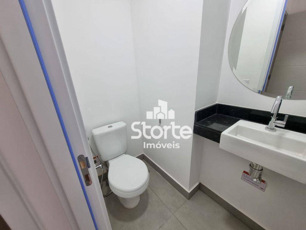 Apartamento para alugar com 3 quartos, 81m² - Foto 11