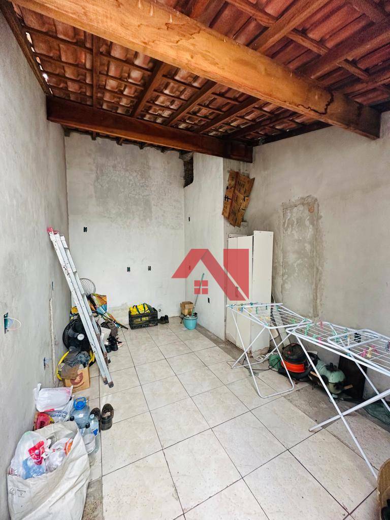 Casa à venda com 2 quartos, 115m² - Foto 14