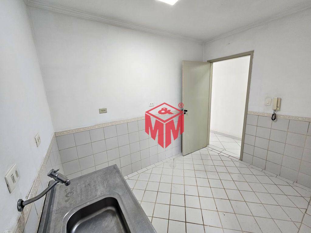 Apartamento para alugar com 3 quartos, 75m² - Foto 14