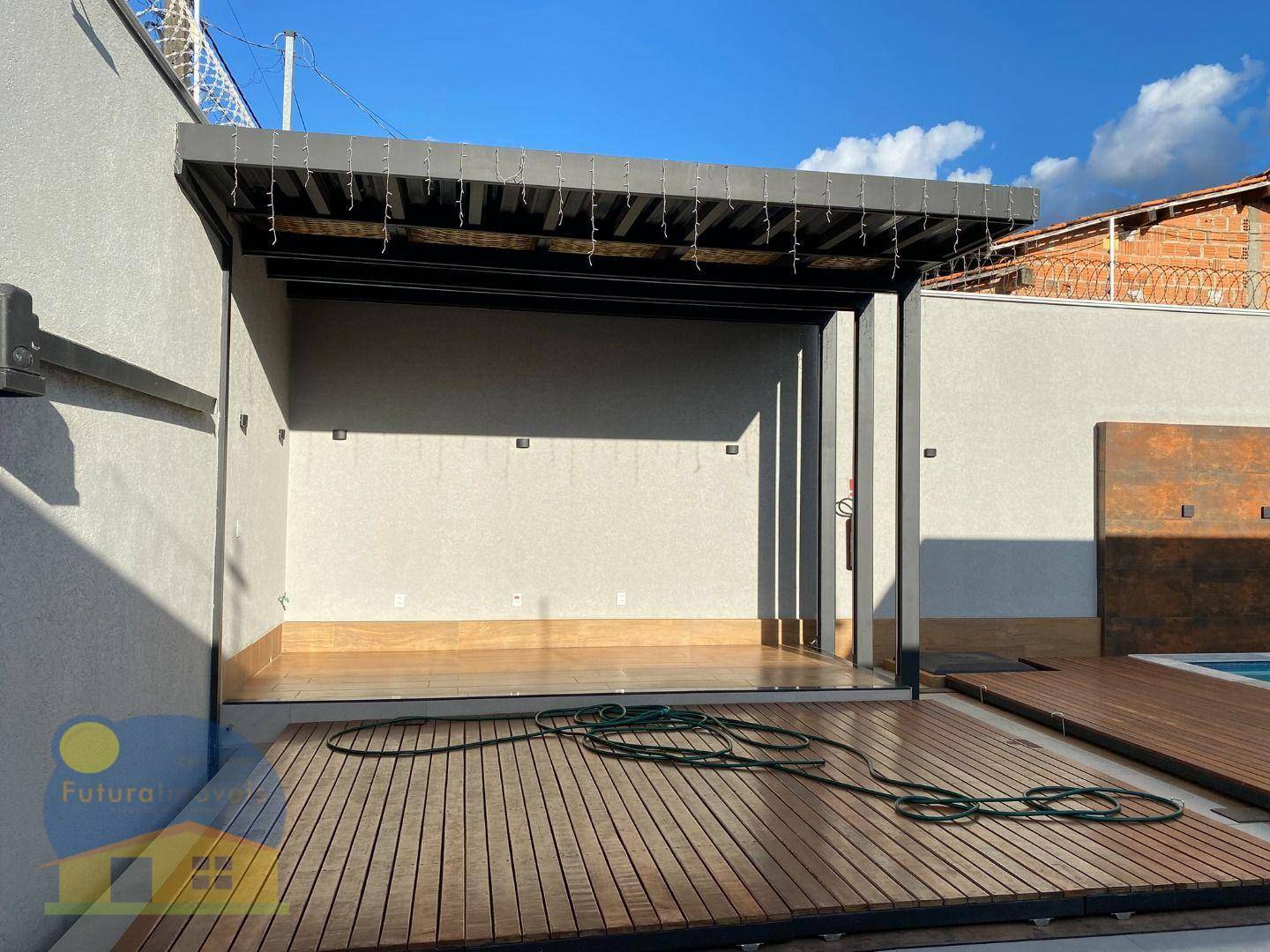 Casa à venda e aluguel com 3 quartos, 160m² - Foto 3