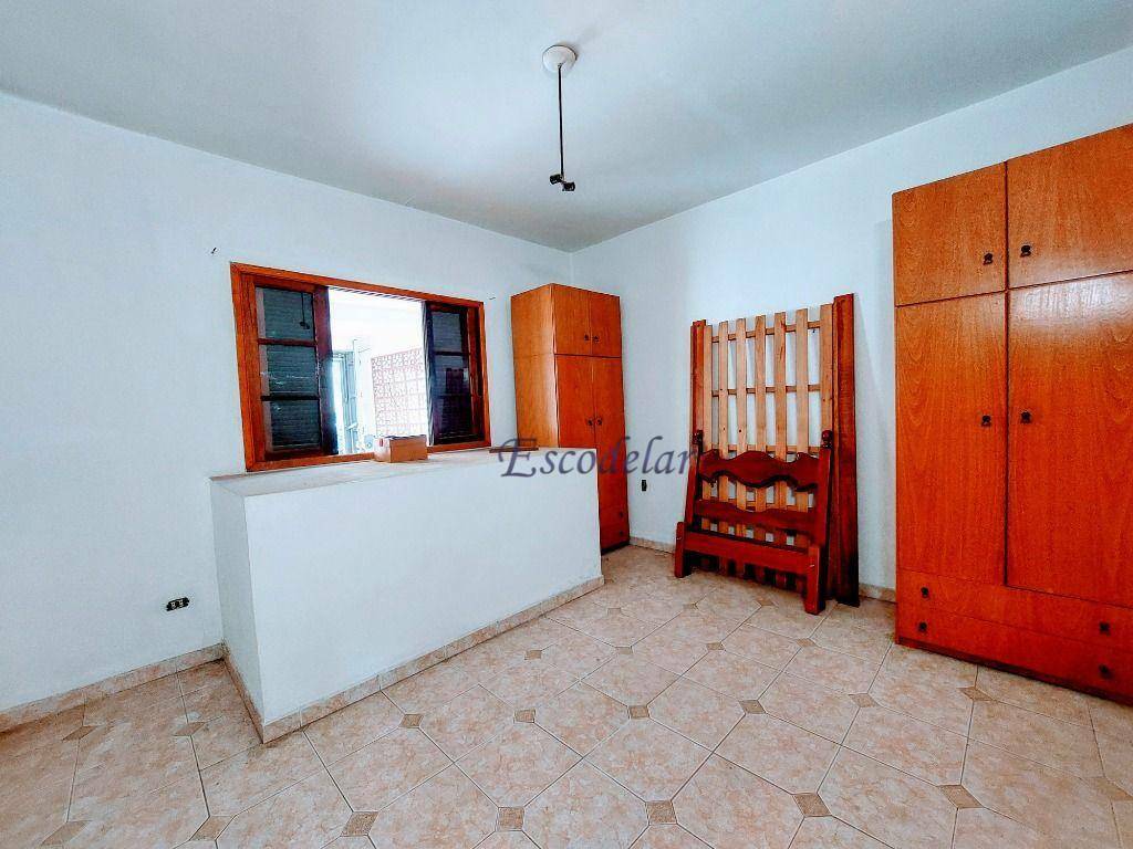 Casa à venda com 6 quartos, 230m² - Foto 15