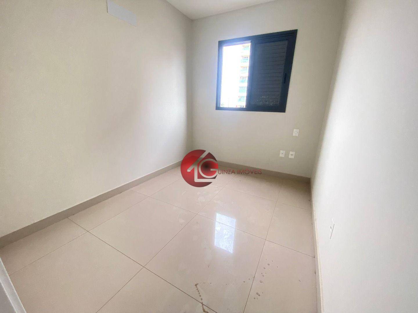 Apartamento à venda com 3 quartos, 96m² - Foto 3