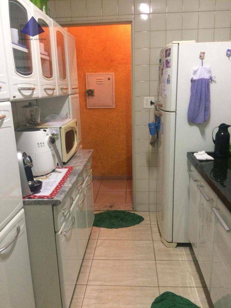 Apartamento à venda com 2 quartos, 62m² - Foto 11