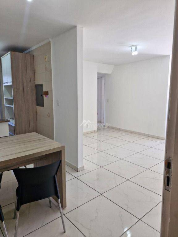 Apartamento para alugar com 3 quartos, 70m² - Foto 3