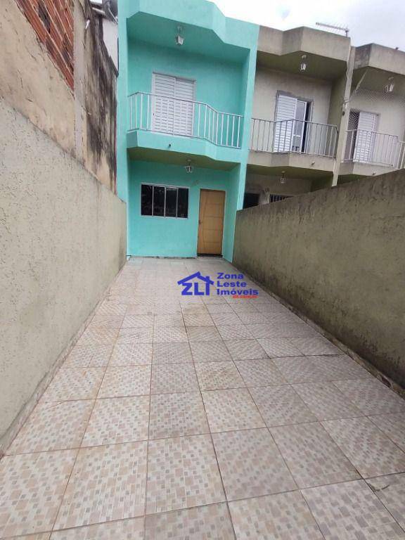 Sobrado à venda com 2 quartos, 78m² - Foto 1