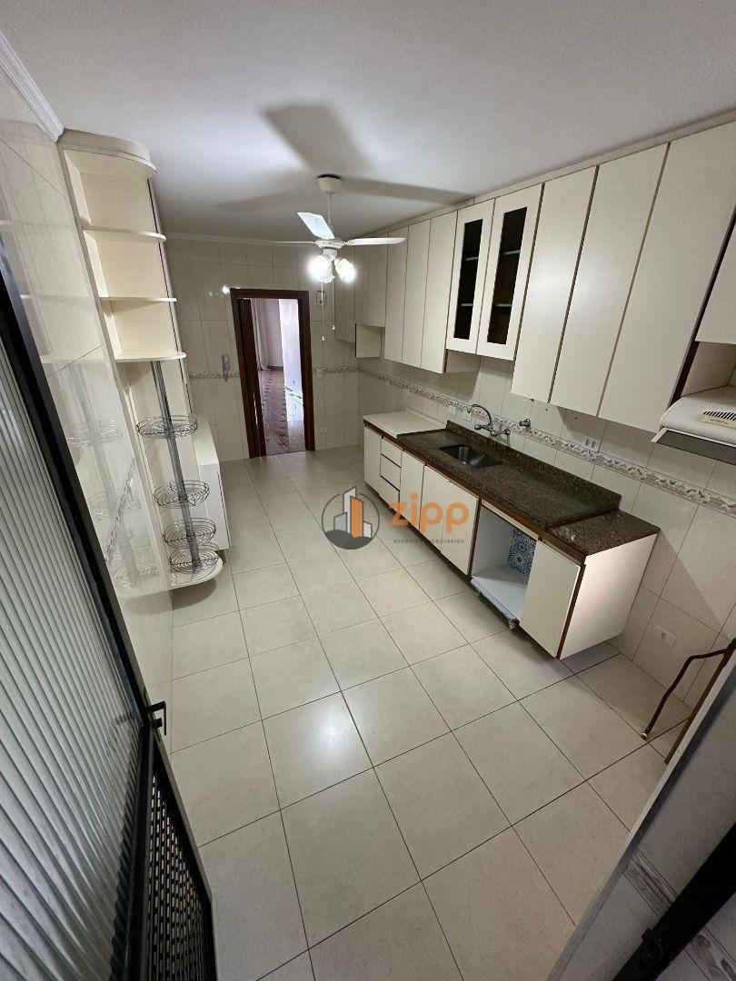 Apartamento à venda com 4 quartos, 154m² - Foto 3