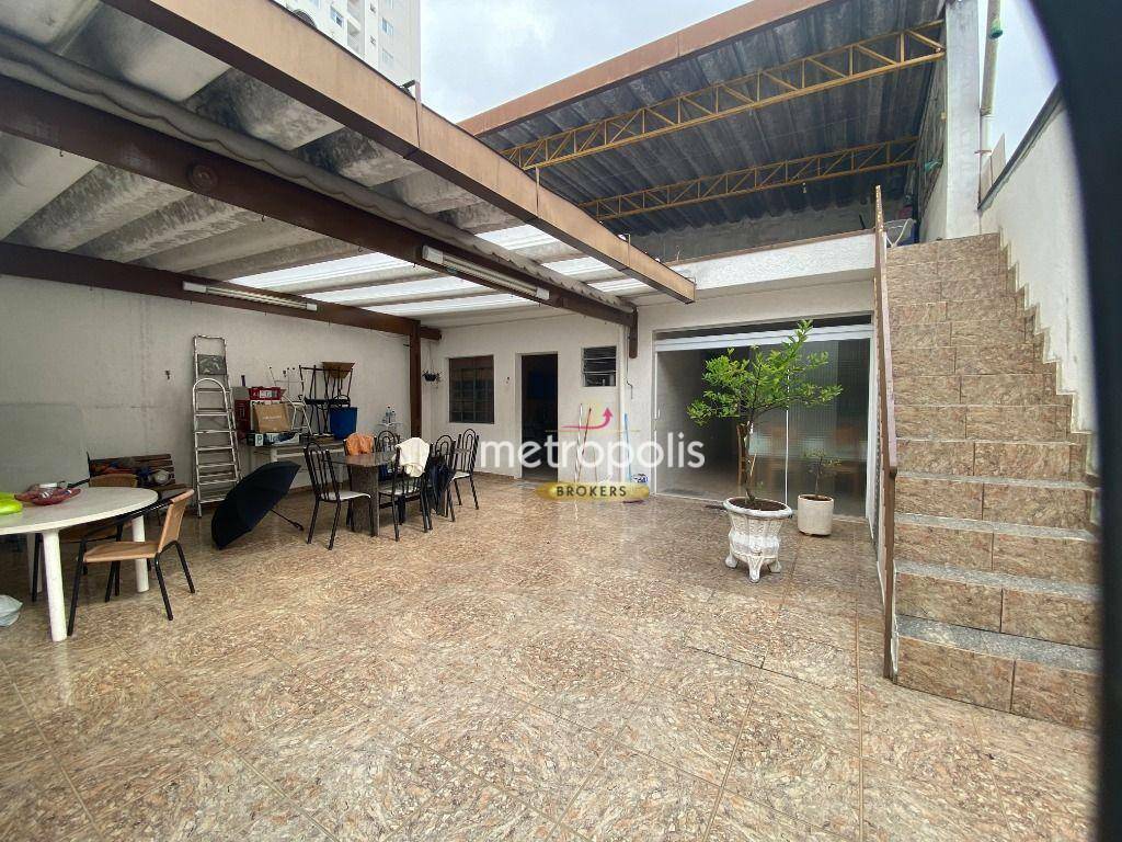 Casa à venda com 3 quartos, 241m² - Foto 30