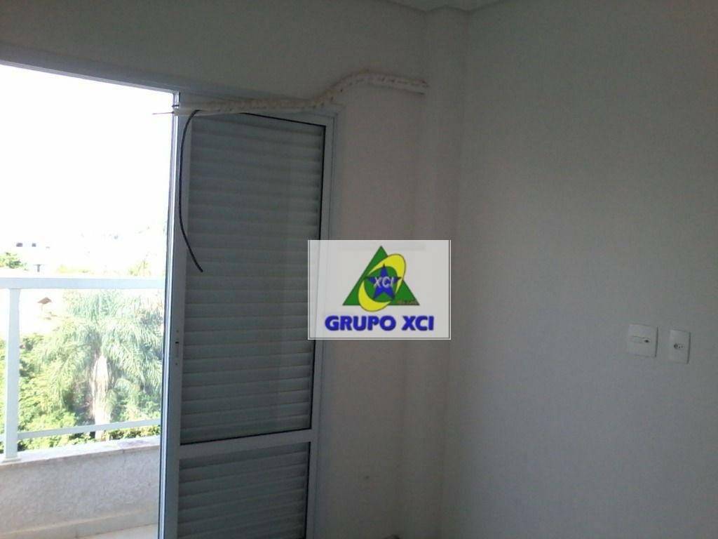 Apartamento à venda com 2 quartos, 80m² - Foto 4