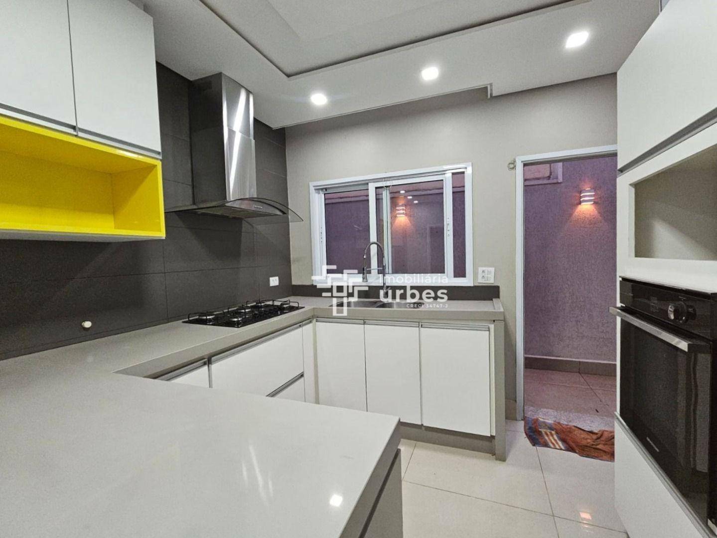 Casa à venda com 4 quartos, 220m² - Foto 10