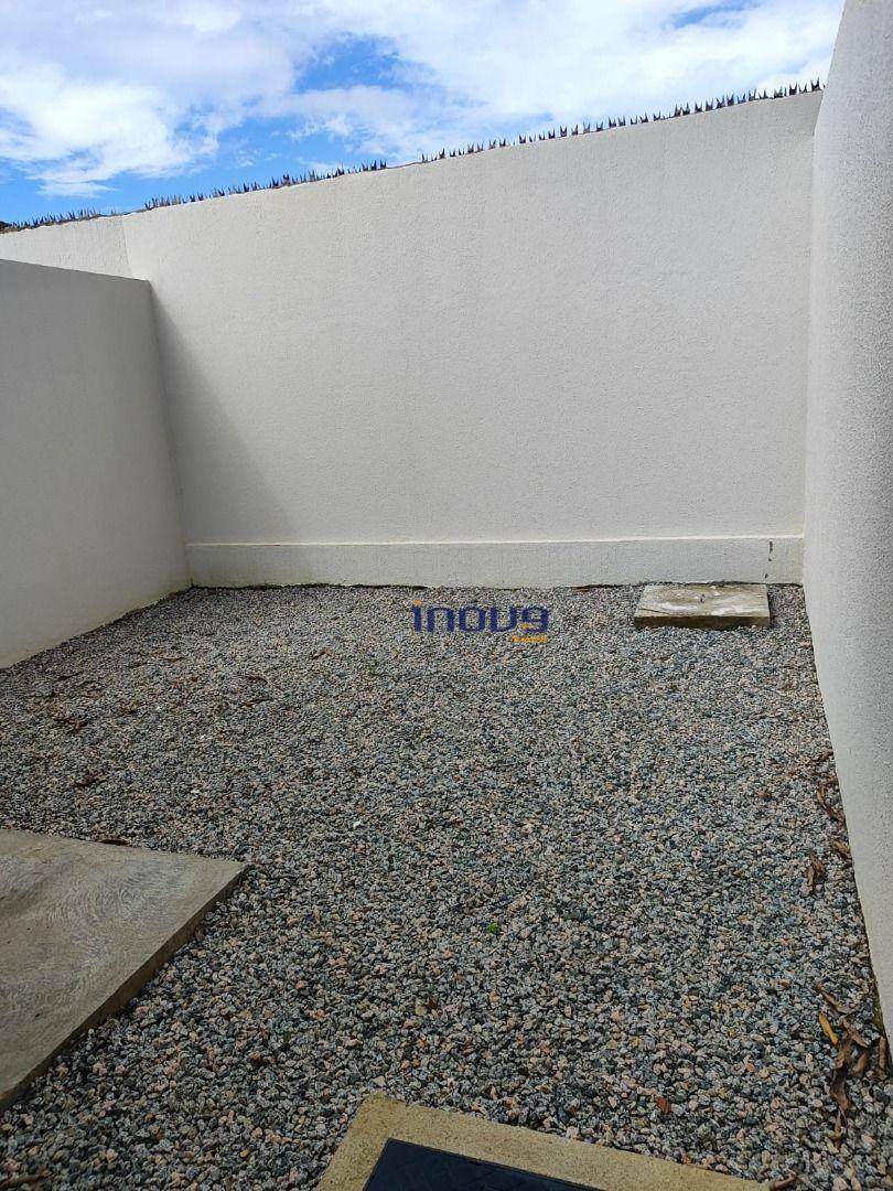 Casa à venda com 3 quartos, 84m² - Foto 10