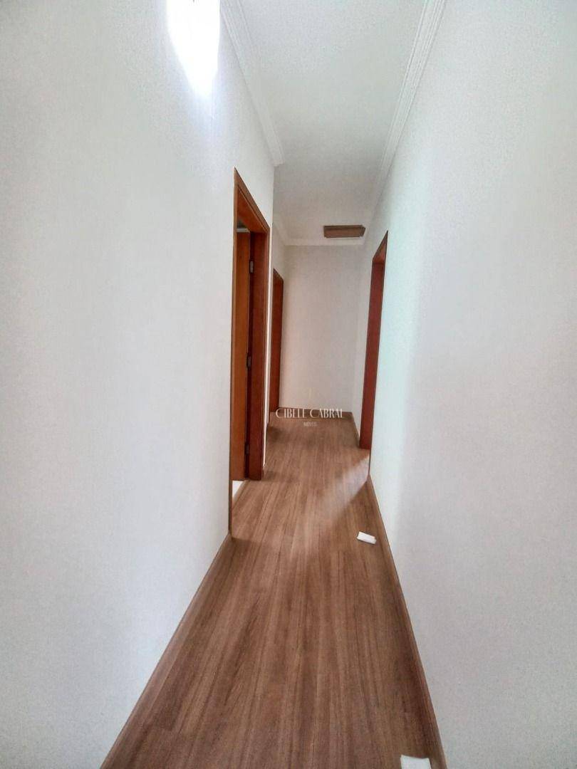 Casa à venda e aluguel com 3 quartos, 105m² - Foto 12