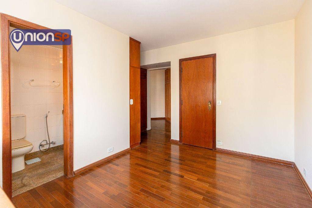 Apartamento à venda com 4 quartos, 204m² - Foto 17