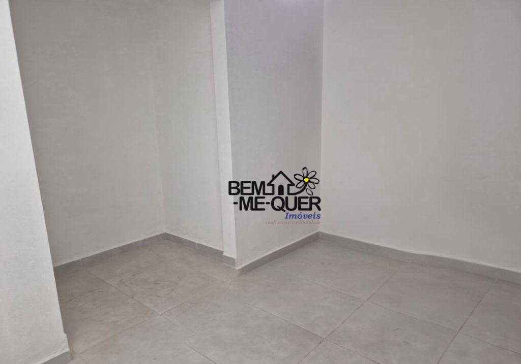 Casa para alugar com 3 quartos, 200m² - Foto 15