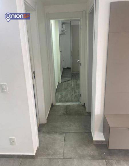 Apartamento à venda com 2 quartos, 70m² - Foto 3