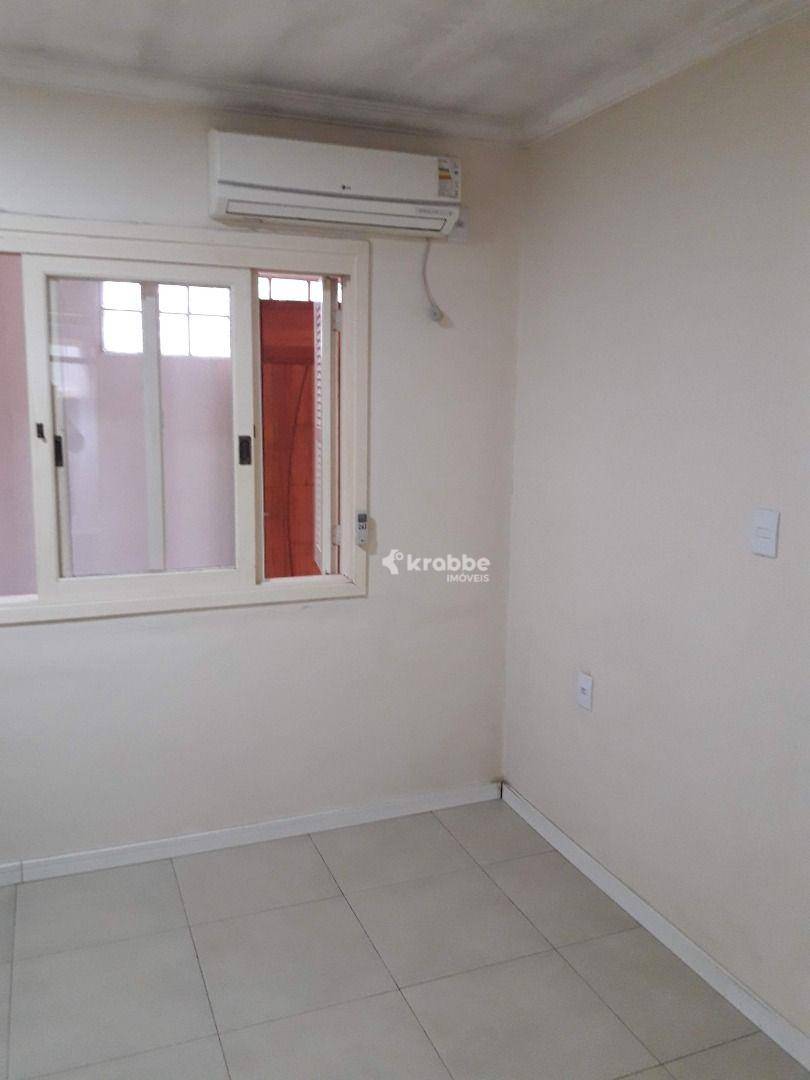 Casa à venda com 2 quartos, 70m² - Foto 8