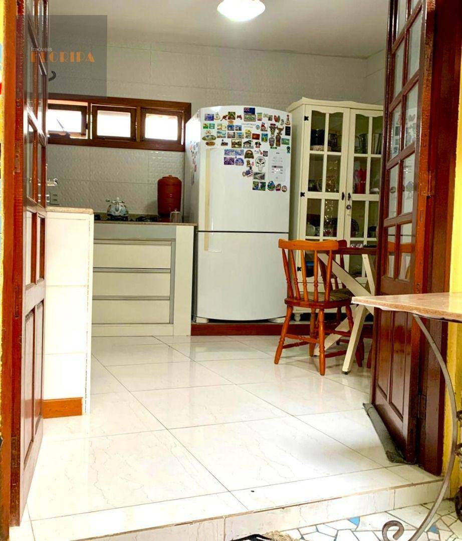 Casa à venda com 4 quartos, 151m² - Foto 13