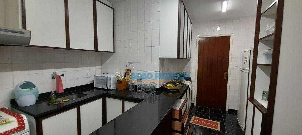 Apartamento à venda com 2 quartos, 82m² - Foto 9