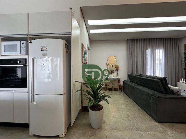 Casa de Condomínio à venda com 3 quartos, 193m² - Foto 8