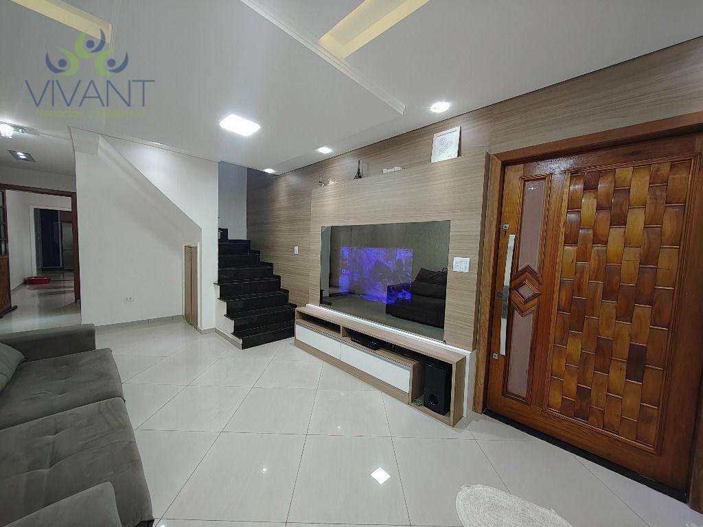 Sobrado, 3 quartos, 234 m² - Foto 3