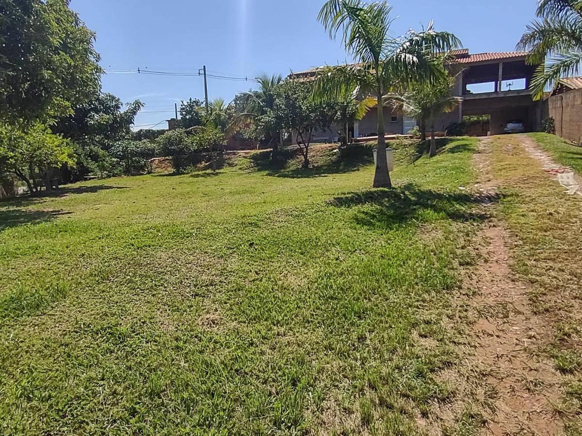 Fazenda à venda com 3 quartos, 1000m² - Foto 1