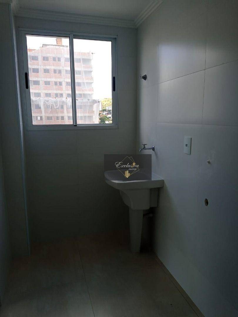 Apartamento à venda com 3 quartos, 135m² - Foto 8