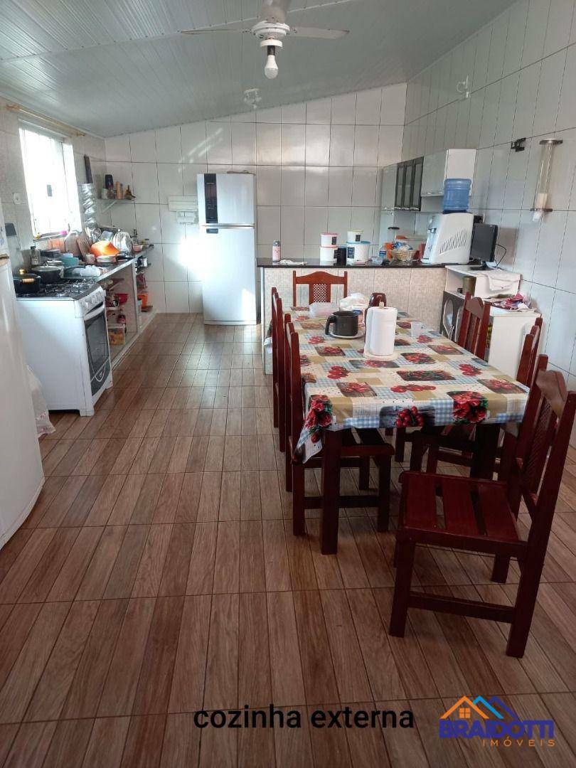 Casa à venda com 4 quartos, 320m² - Foto 11