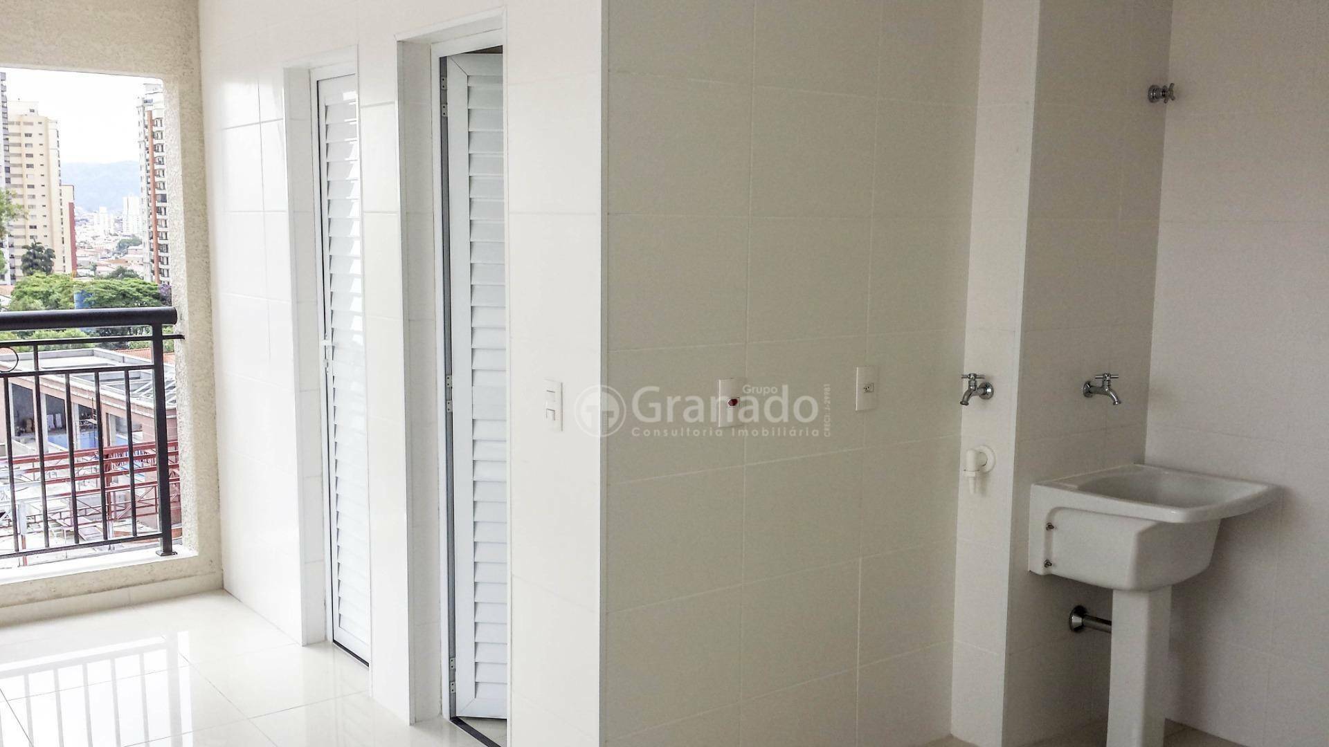 Apartamento à venda com 4 quartos, 260m² - Foto 2