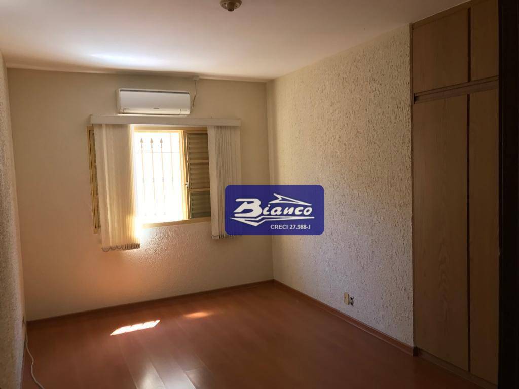 Casa à venda e aluguel com 2 quartos, 196m² - Foto 12