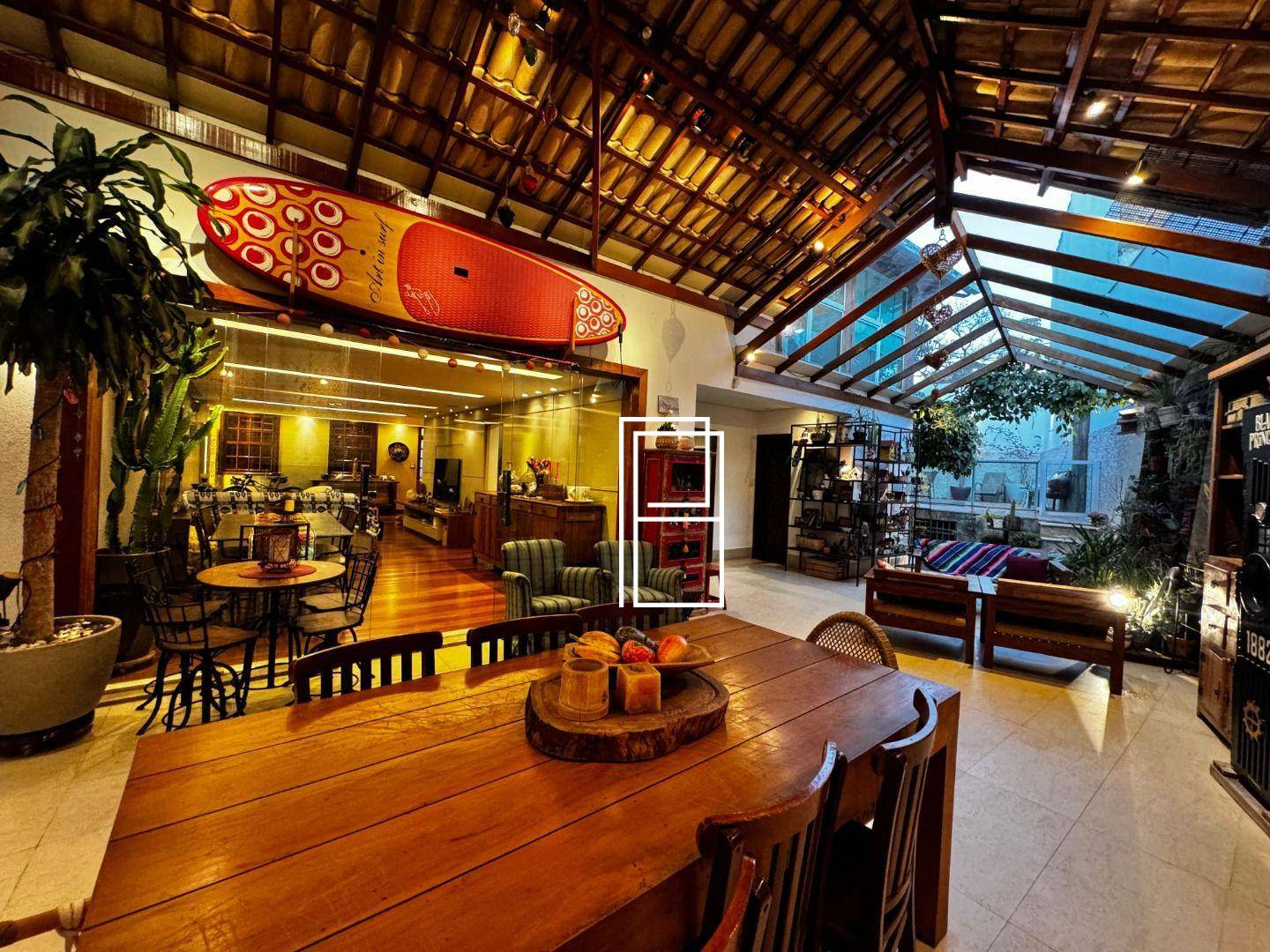 Casa à venda com 4 quartos, 300m² - Foto 20