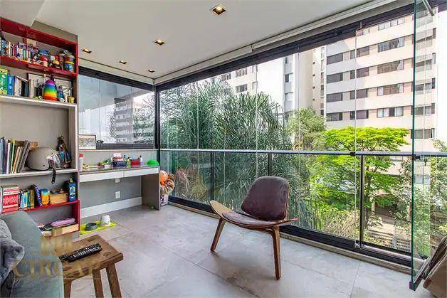 Apartamento à venda com 2 quartos, 89m² - Foto 4