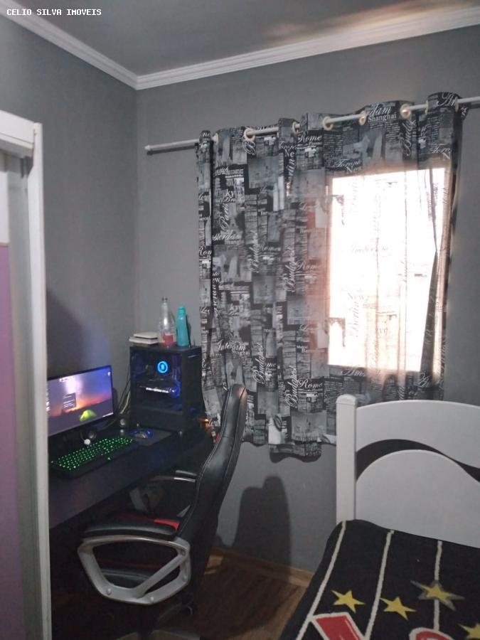 Casa à venda com 3 quartos, 175m² - Foto 7