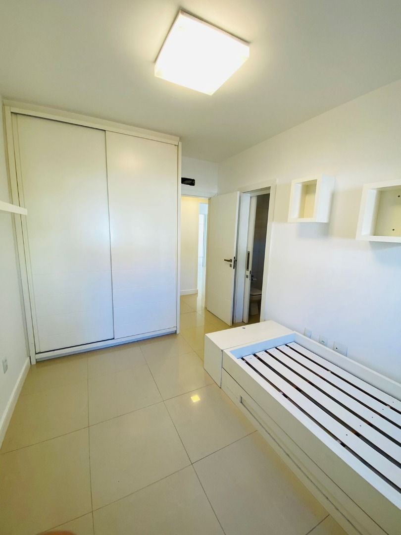 Apartamento à venda com 3 quartos, 133m² - Foto 19