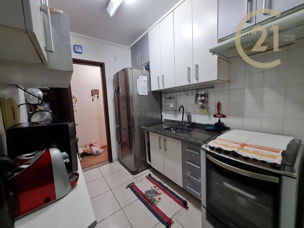 Apartamento à venda com 3 quartos, 55m² - Foto 4