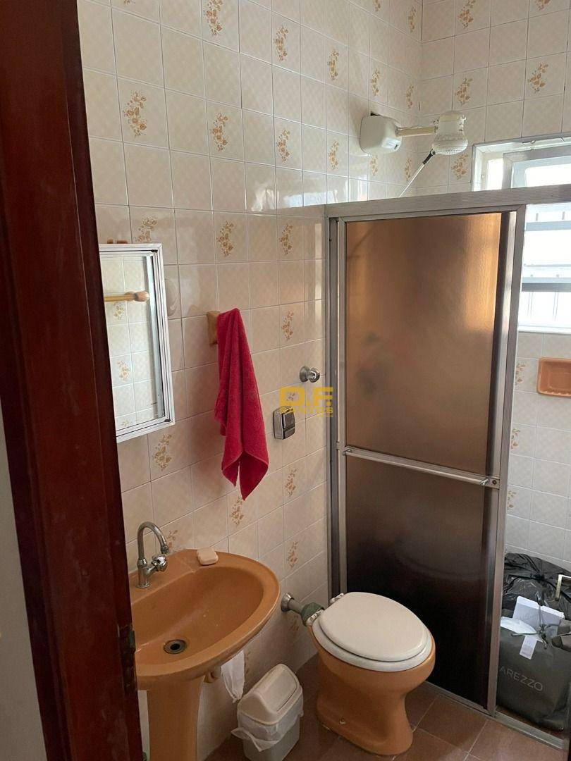 Casa à venda com 2 quartos, 120m² - Foto 12