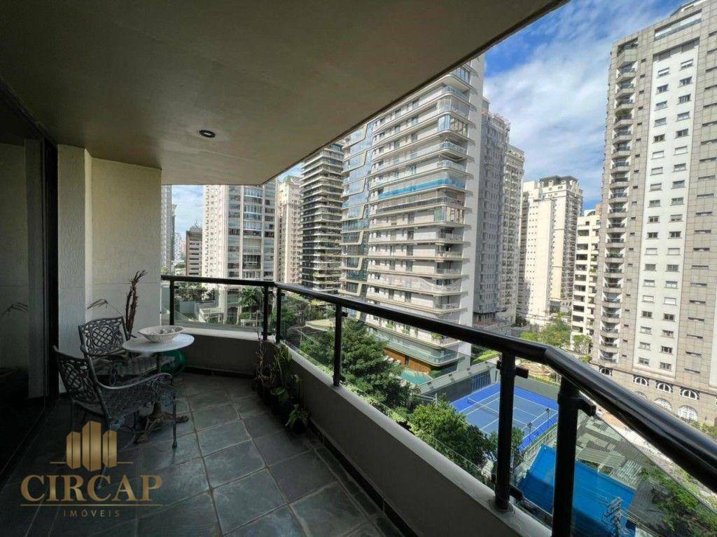 Apartamento à venda e aluguel com 4 quartos, 220m² - Foto 4