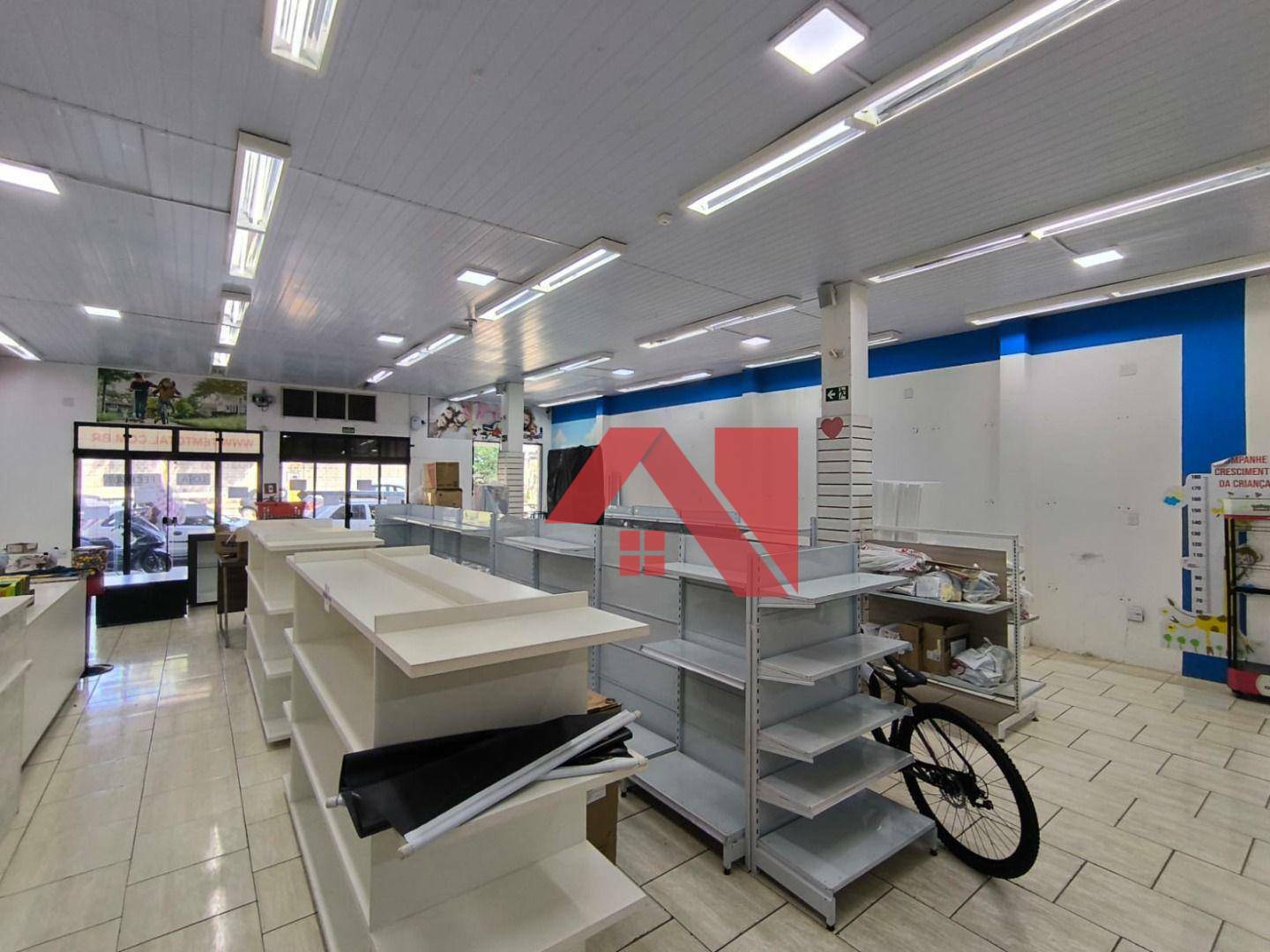 Loja-Salão para alugar, 180m² - Foto 1