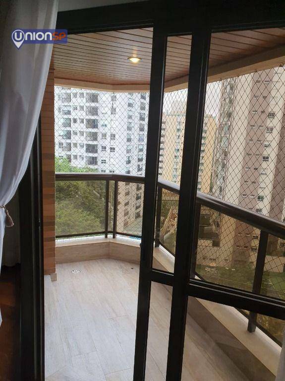 Apartamento à venda com 4 quartos, 140m² - Foto 4