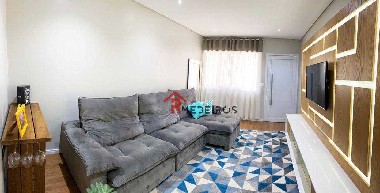 Casa à venda com 3 quartos, 210m² - Foto 3