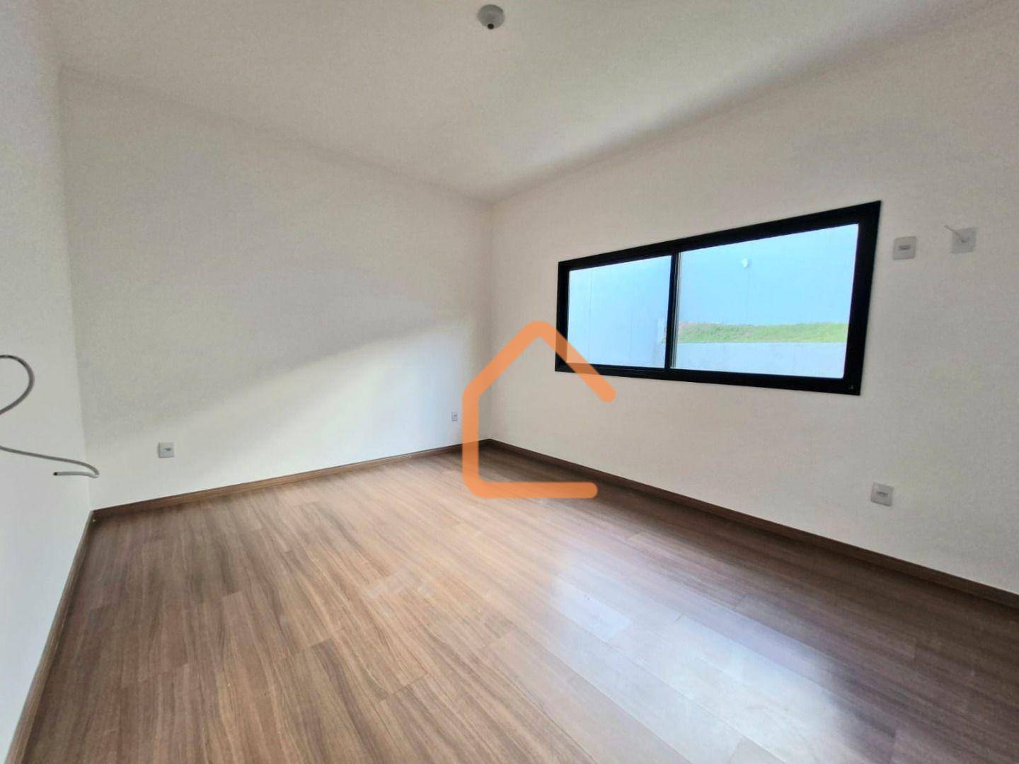 Casa à venda com 3 quartos, 178m² - Foto 5