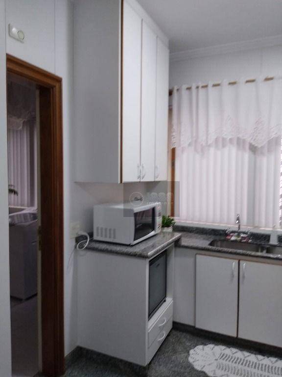 Apartamento à venda com 3 quartos, 260m² - Foto 19