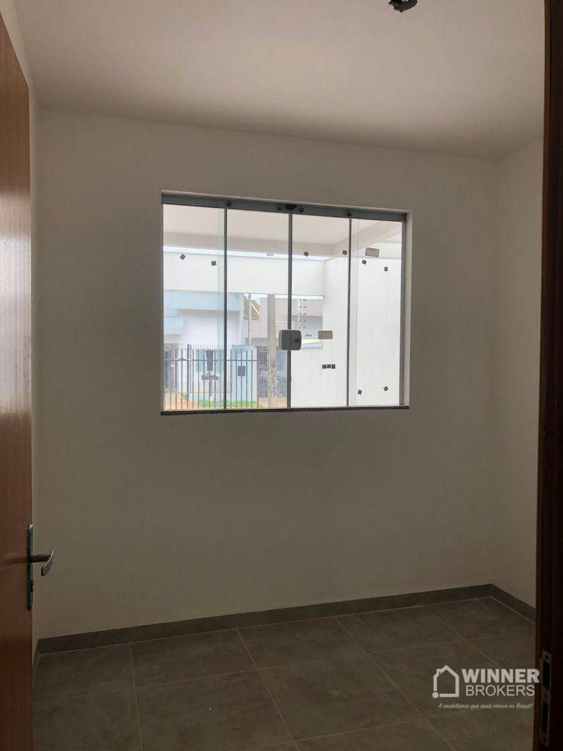 Casa à venda com 3 quartos, 67m² - Foto 12