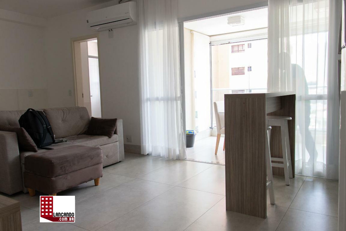 Apartamento à venda com 1 quarto, 40m² - Foto 2