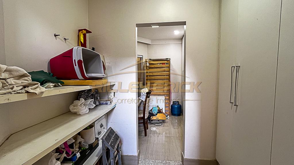 Casa à venda com 4 quartos, 260m² - Foto 25