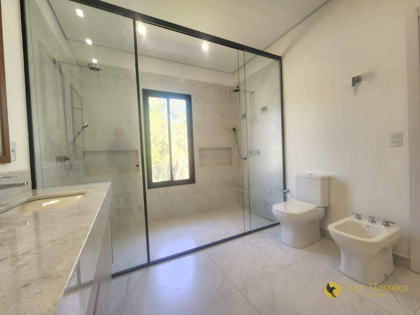 Casa de Condomínio à venda com 4 quartos, 380m² - Foto 29