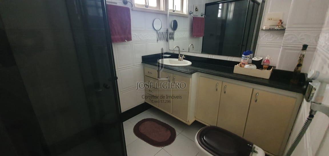 Apartamento à venda com 3 quartos, 146m² - Foto 17