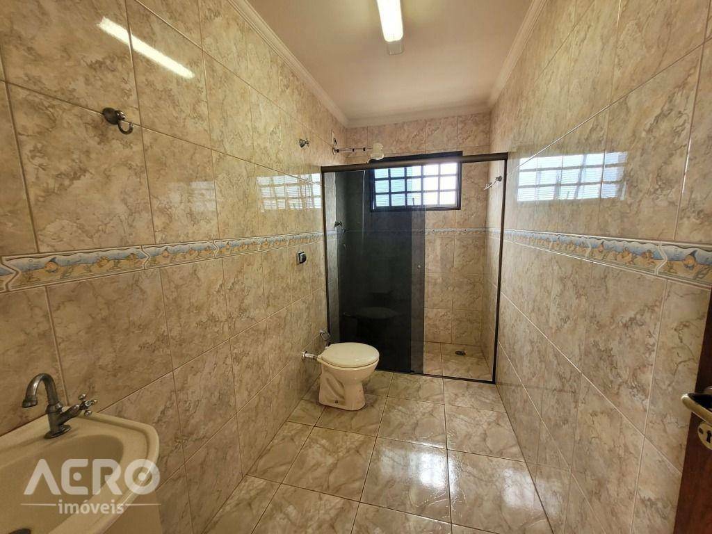 Casa à venda com 3 quartos, 172m² - Foto 14