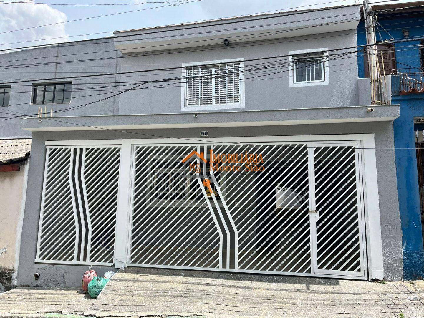 Sobrado à venda com 3 quartos, 117m² - Foto 1