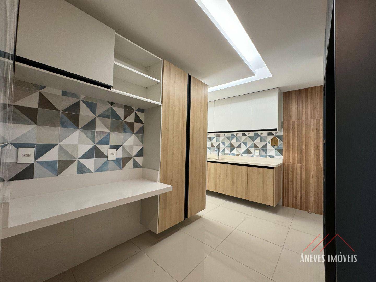 Apartamento à venda com 3 quartos, 202m² - Foto 12